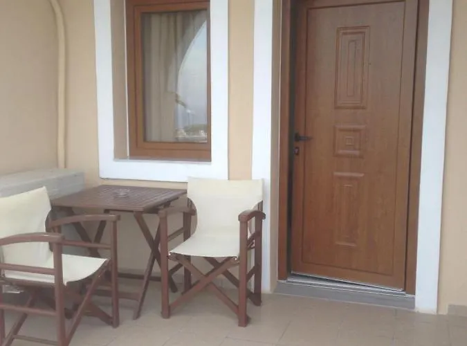 Romantic 3* Exo Katikies (Santorini)