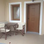 Romantic 3* Exo Katikies (Santorini)