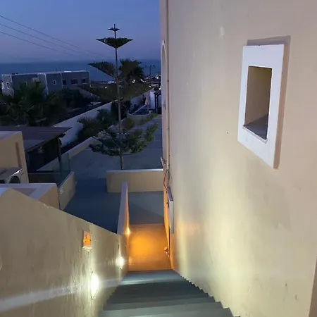 Romantic Exo Katikies (Santorini)