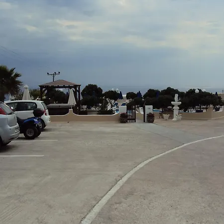 Romantic 3* Exo Katikies (Santorini)