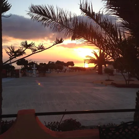 فندق Romantic 3*