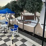 Romantic Hotel