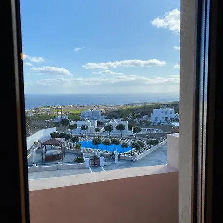 מלון Romantic Exo Katikies (Santorini)