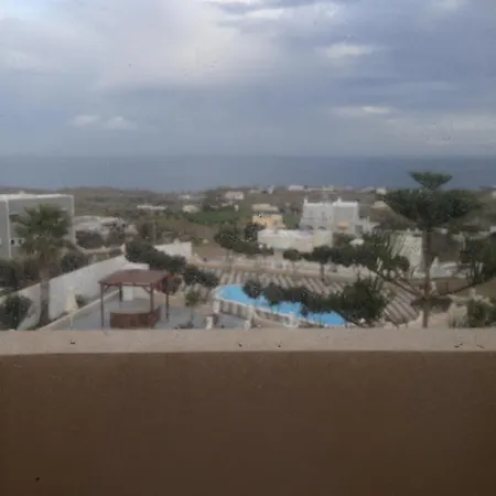 Romantic Exo Katikies (Santorini)