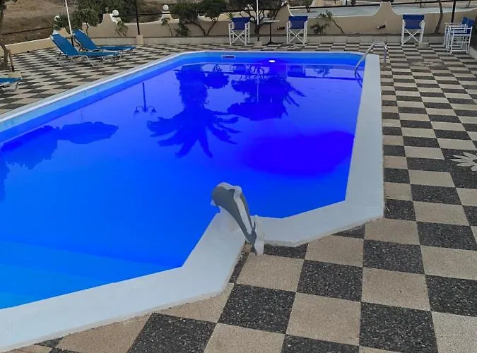 Romantic 3* Exo Katikies (Santorini)