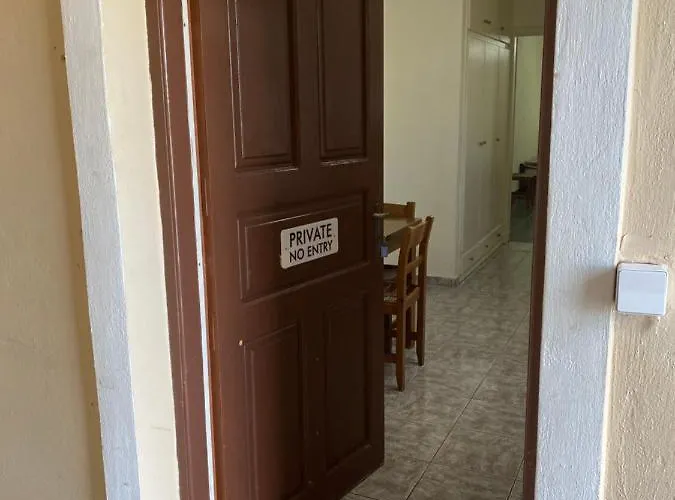 Romantic Exo Katikies (Santorini)