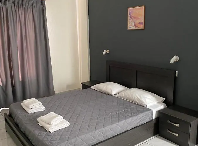 Romantic Hotel Exo Katikies (Santorini)