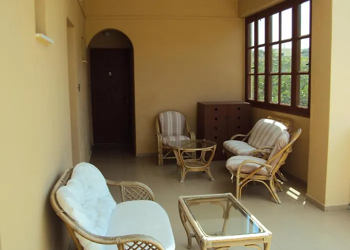 Romantic Exo Katikies (Santorini)